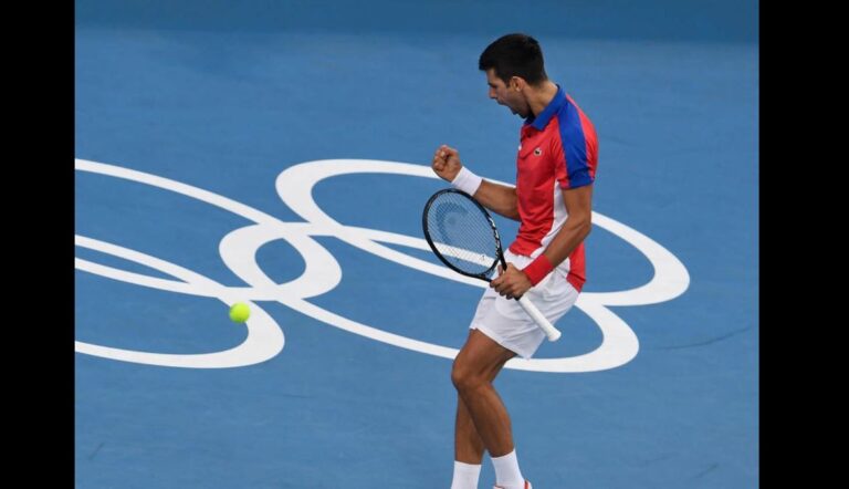 Novak Djokovic se califică în semifinale la JO și continuă cursa pentru Golden Slam. Sârbul nu a pierdut set la Tokyo