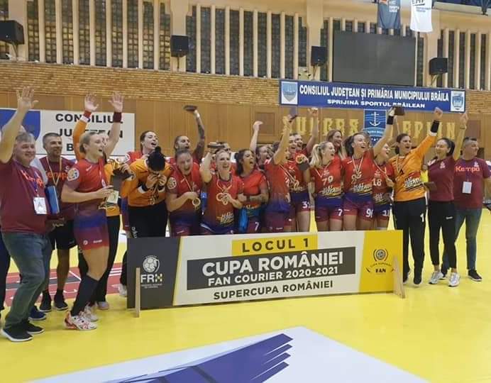 Gloria Buzău a câștigat Cupa şi Supercupa României la handbal feminin