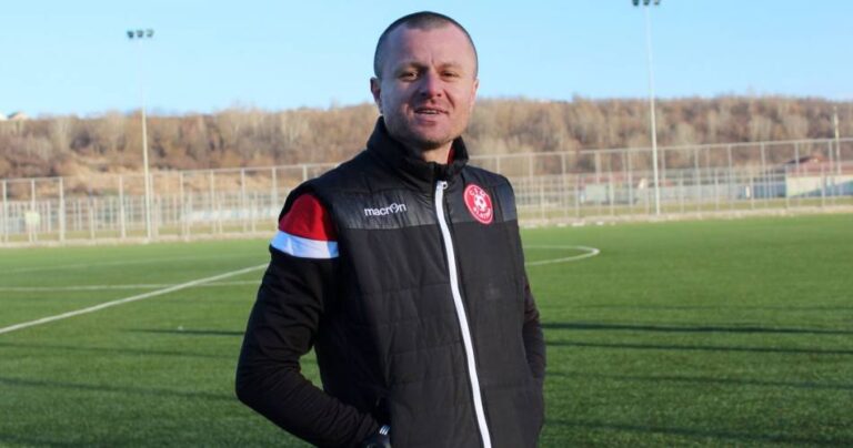 FC U Craiova schimbă antrenorii ca pe jambiere. Bobi Verdeș a fost pus antrenor interimar