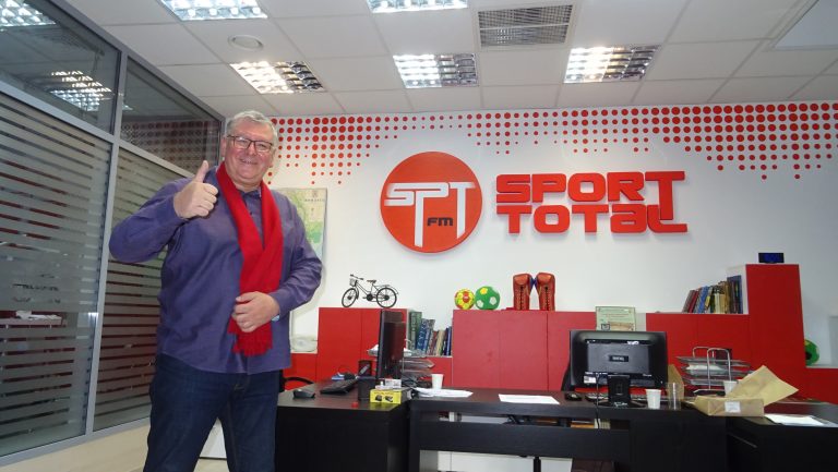 Mihai Dedu, cunoscutul prezentator de la PRO TV: ,,Plăcerea mea față de sport s-a născut în anii 70′, aveam vreo 6 anișori”
