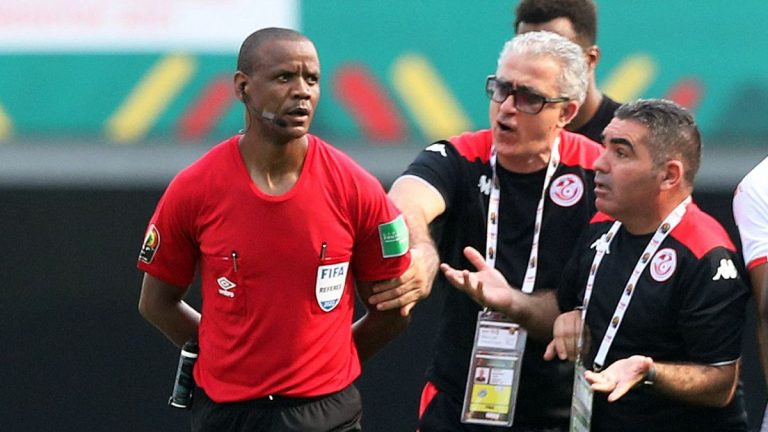Marius Avram explică de ce arbitrul de la Cupa Africii a fluierat finalul meciului Mali – Tunisia înainte de cele 90 de minute regulamentare