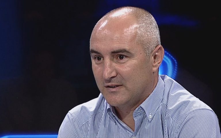 Vivi Răchită: “Petrescu vrea să câștige toate meciurile. Nu se gândește la marketing”