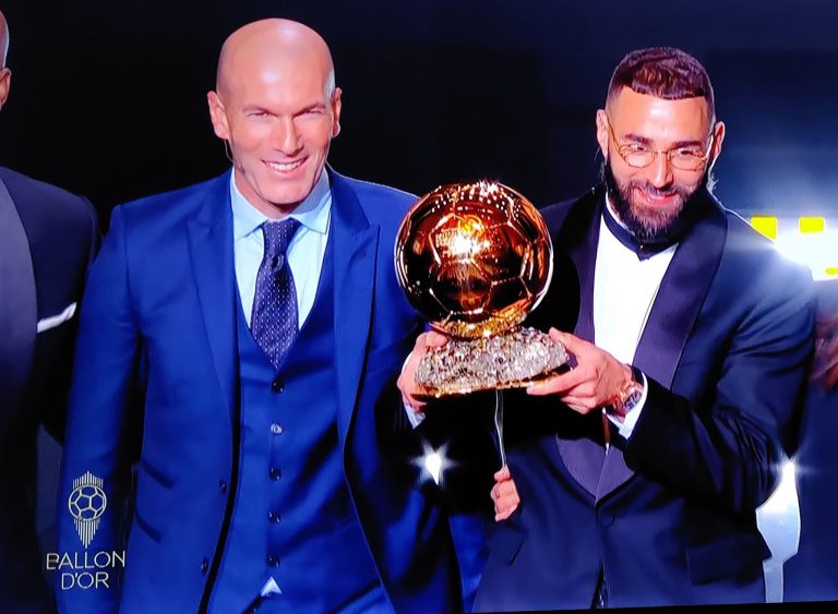 Karim Benzema intră în istorie după ce a câștigat Balonul de Aur: “Am avut două motivații în viața mea: Zidane și Ronaldo”