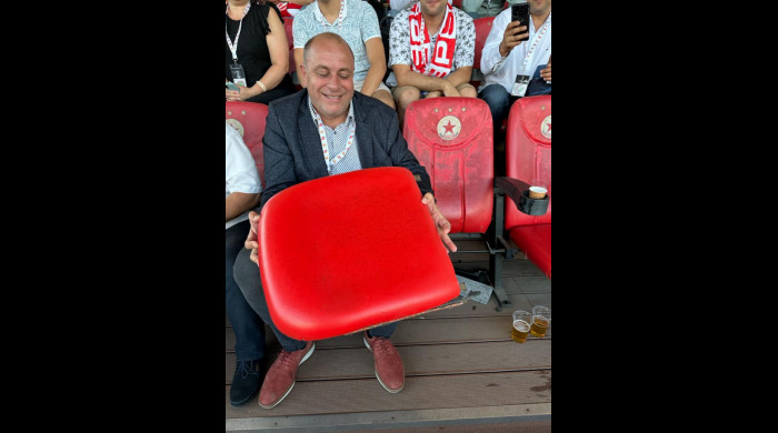 Laszlo Dioszegi a rămas cu scaunul în mână la meciul cu CSKA: “Am și eu 60 de kg, dar nu poți să ai un asemenea scaun la VIP”