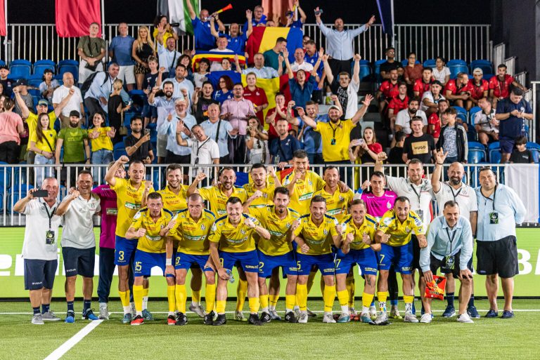 România este campioană mondială la minifotbal. “Tricolorii” au învins dramatic Kazahstan la loviturile de departajare