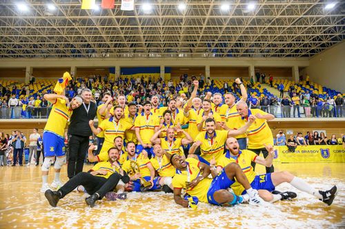 Jurnalistul Adi Marica, toate detaliile după ce nou-promovata Corona Brașov a devenit în premieră campioană națională la volei masculin: “A fost o atmosferă senzațională”