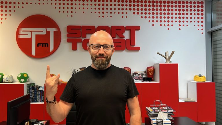 Bogdan Trîmbaciu, organizator al festivalului Posada Rock, invitat în studioul Sport Total FM. Festivalul are loc în perioada 30 august – 1 septembrie