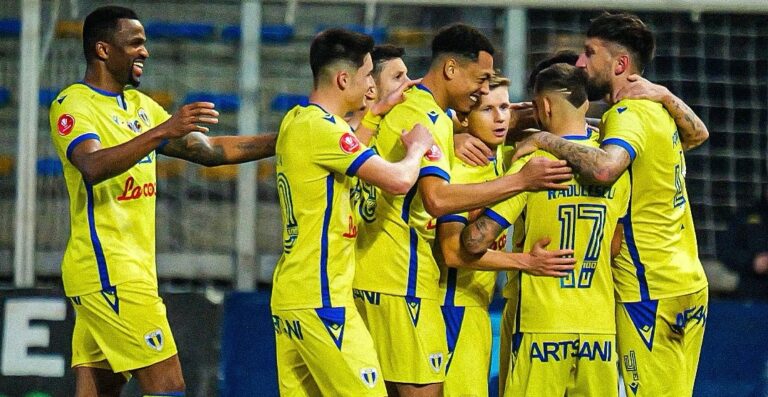 Petrolul – Gloria Buzău 4-0. Ploieștenii au făcut show pe “Ilie Oană”