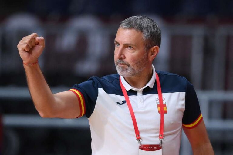 Gloria Bistrița-Năsăud a anunțat noul antrenor principal: spaniolul Carlos Viver Arza