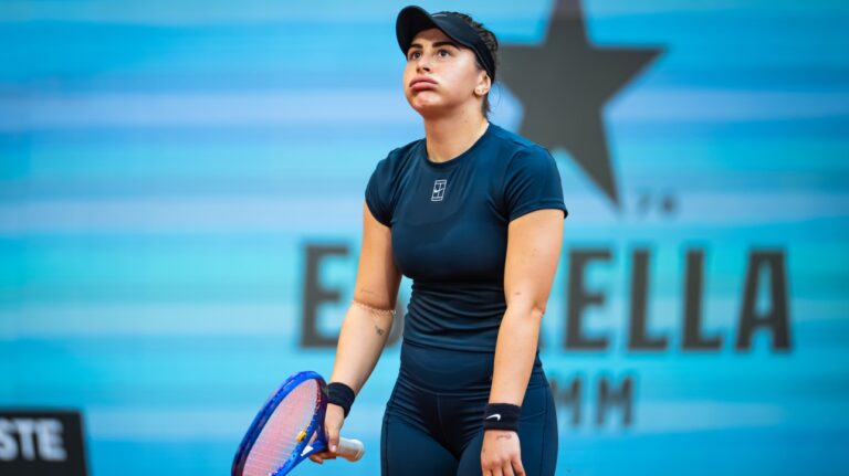Bianca Andreescu eliminată la Roma de Zheng Qinwen