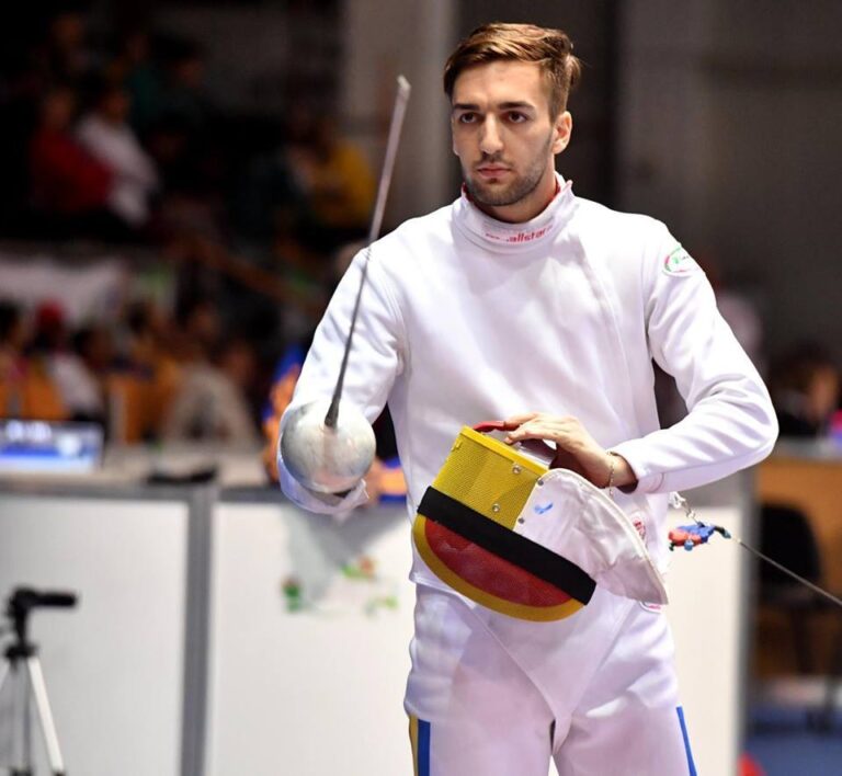 Adrian Dabija (CSM Olimpia Satu Mare) este noul campion național la spadă