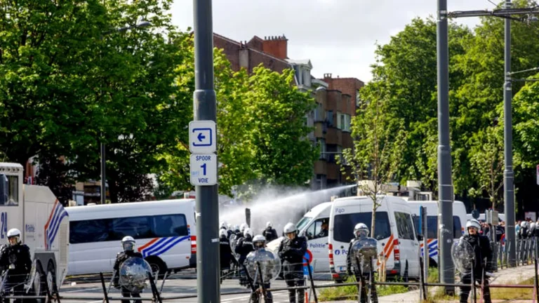 Violențe după finala Cupei Belgiei: 63 de arestări la Bruxelles