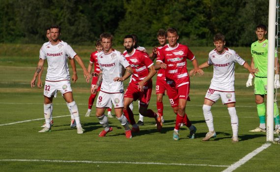 Rapid București a obținut o victorie, 3-0, în meciul amical disputat sâmbătă în Slovenia