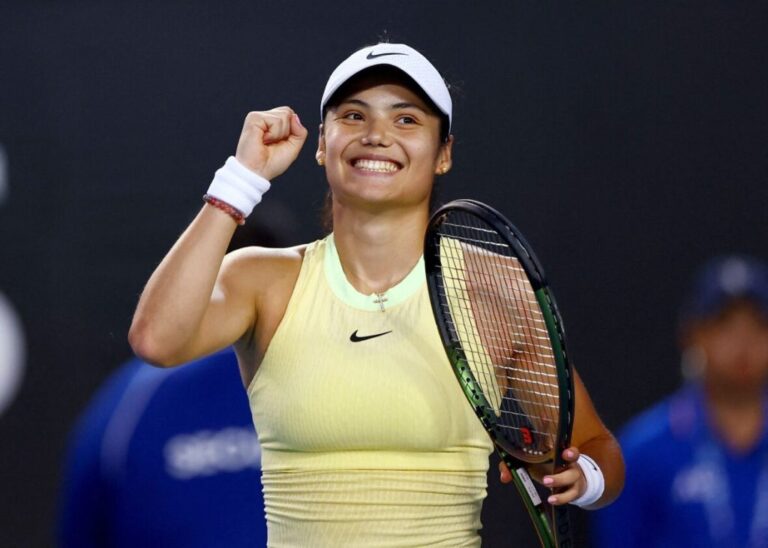 Emma Raducanu în optimile de finală ale turneului WTA 500