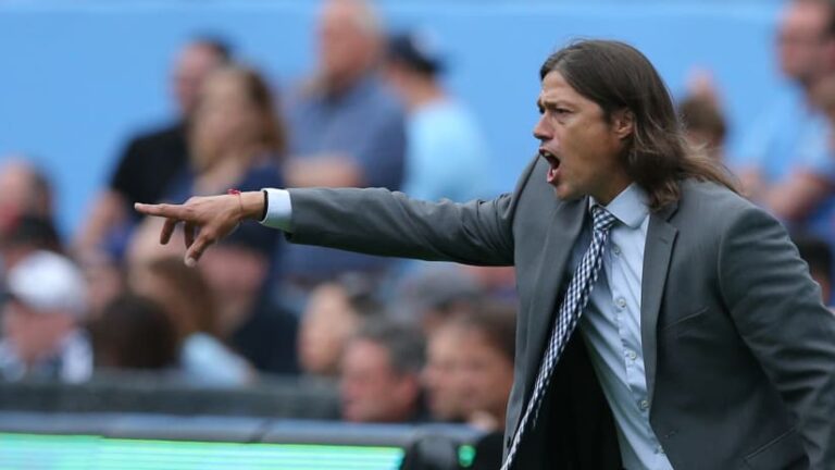 Matías Almeyda a semnat cu Sevilla FC un contract pe trei sezoane