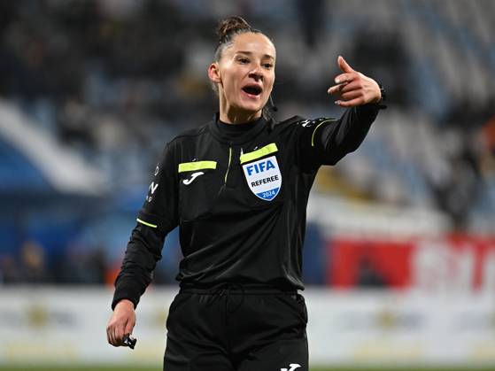 Iuliana Elena Demetrescu a fost desemnată să arbitreze meciul dintre Italia și Spania, din Grupa B a Campionatului European de Fotbal Feminin 2025