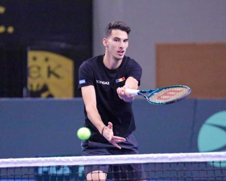 Victor Cornea și Matteo Martineau au avansat în sferturile de finală