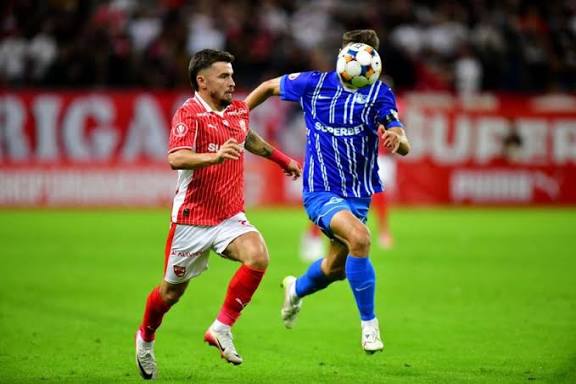 Dinamo București și Farul Constanța au încheiat la egalitate în ultimul meci al etapei a 10-a din Superligă