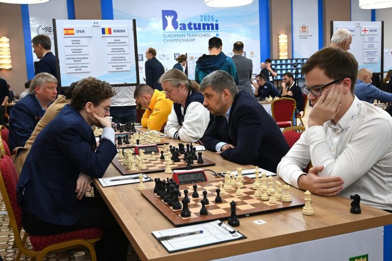 România a reușit o performanță istorică la Campionatul European de Șah pe Echipe!