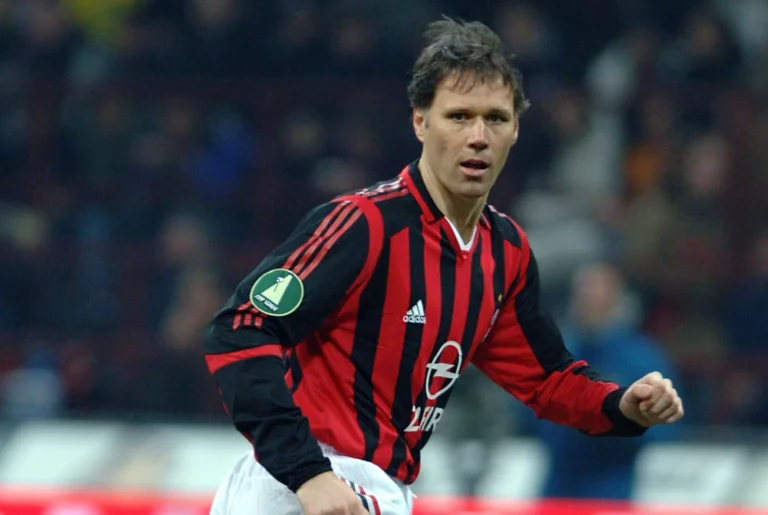 31 octombrie în fotbal | Ziua legendei Marco van Basten