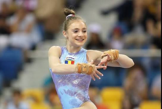 România revine în prim-planul gimnasticii artistice mondiale prin evoluțiile remarcabile ale Sabrinei Maneca-Voinea și Denisei Golgotă