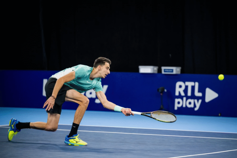 Victor Cornea și Nino Serdarusic au obținut calificarea în semifinalele probei de dublu la turneul challenger de la Helsinki
