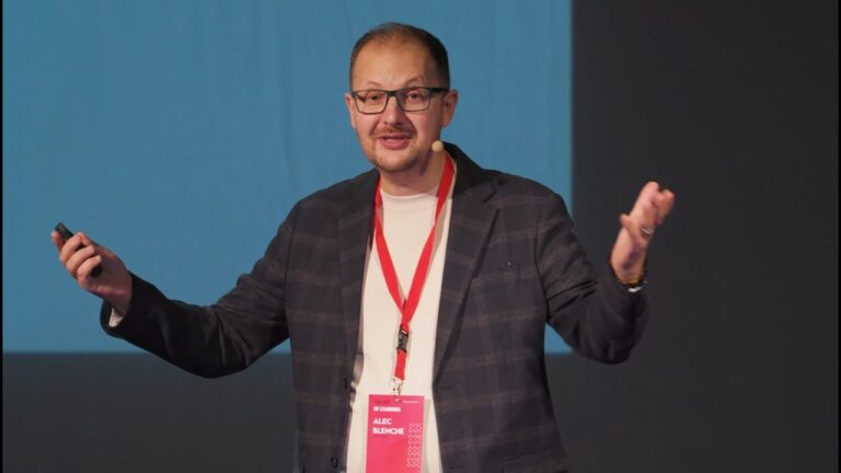 AUDIO | Alec Blenche, despre cartea “Jurnalul unui fotbalist de buzunar”: “Este scrisă foarte simplu, cu elemente în care copiii se regăsesc”