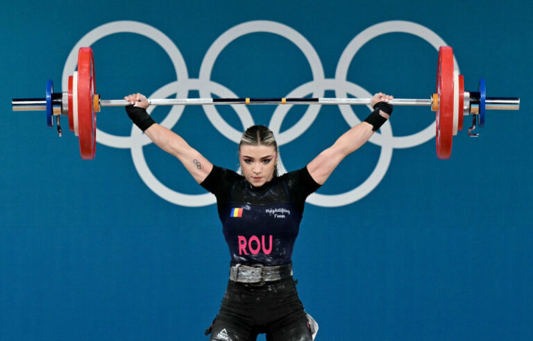 AUDIO | Cristina Maftei: “După ce am terminat facultatea, am continuat cu halterele și astfel am ajuns să fiu antrenoare.”