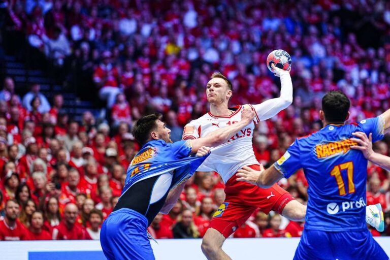 Naționala masculină de handbal a României a cedat în fața Danemarcei într-un meci în Grupa B a EHF EURO 2026