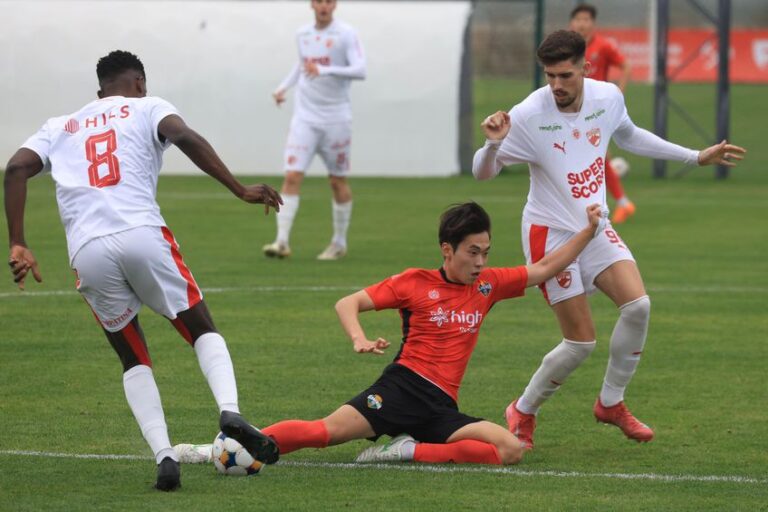 Dinamo București a încheiat cantonamentul din Antalya cu o victorie