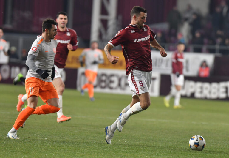 Rapid București revine în fruntea clasamentului Superligii