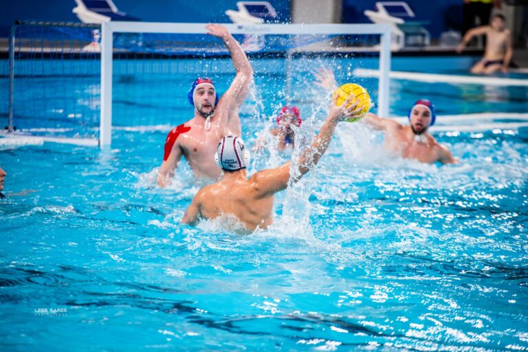 Naționala victorie împotriva Georgiei, într-un meci din Grupa F a fazei secunde a Campionatului European masculin de polo