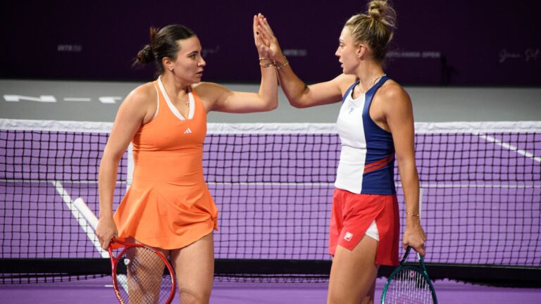 Perechea Jaqueline Cristian/Gabriela Ruse a obținut calificarea în semifinalele probei de dublu de la turneul WTA 1.000 de la Dubai