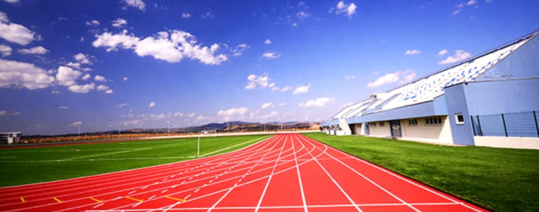 Nicu Gavrea, toate detaliile despre noua pistă de atletism de la Deva: “Vorbim despre o suprafață cu 8 culoare”