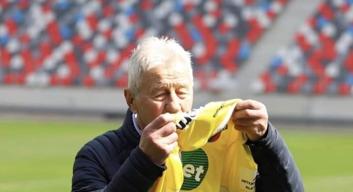 Fostul mare atacant Florea Voinea împlinește astăzi 85 de ani! Vezi toate evenimentele zilei în sport
