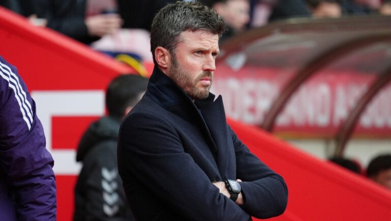Michael Carrick se află printre cei șase nominalizați la titlul de antrenorul sezonului în Premier League