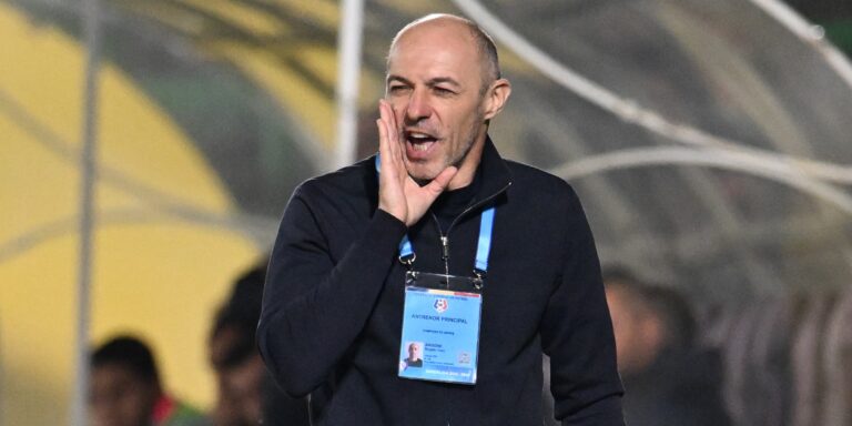 AUDIO | Bogdan Andone a dezvăluit numele antrenorului uriaș de la care s-a inspirat: ”FC Argeș se potrivește cu stilul lui”