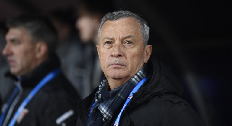 AUDIO | Mircea Rednic îi condamnă pe șefii din Giulești: ”Cu transferul lui Moruțan au distrus alți trei jucători. Pancu s-a înțeles deja cu Rapid”