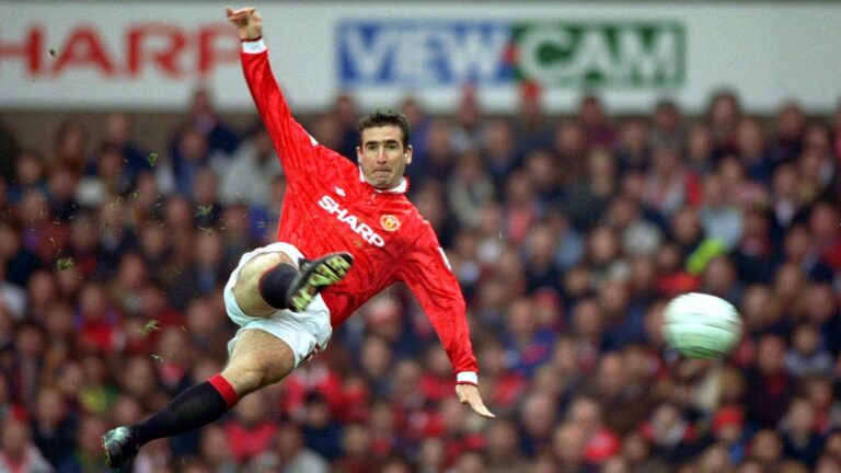 Evenimentele zilei de 24 mai în Sport: Atacantul francez Eric Cantona împlinește 60 de ani