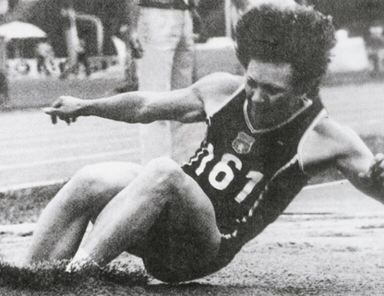 Evenimentele zilei de 28 iunie în Sport: Atleta româncă Anișoara Cușmir Stancu împlinește 64 ani