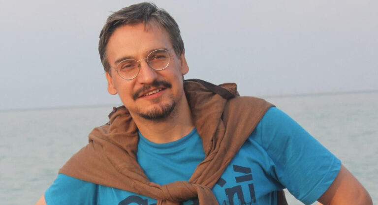 AUDIO | Ioan Batinaș a sărbătorit a 100‑a reprezentație cu Titanic Vals: “Am sărbătorit după spectacol și ne‑am bucurat că am putut să‑l jucăm, după 12 ani, pentru a 100‑a oară.”