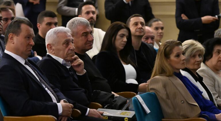 AUDIO | Victor Becali știe de ce tot mai mulți antrenori români nu își găsesc echipă: ”E problema lor”