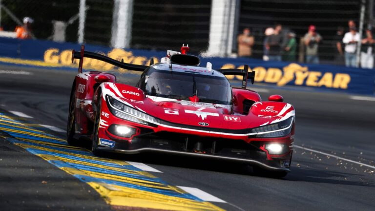 Toyota a revenit în forță la Le Mans