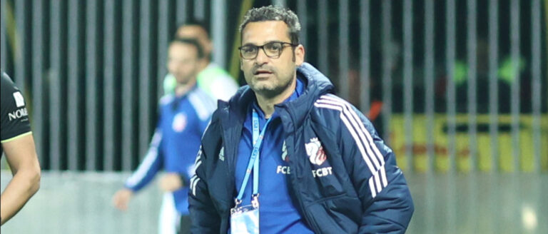 AUDIO | Mihai Teja la Fluier Final: “Totdeauna am fost omul care a spus că, în viață, omul sfințește locul. Iar dacă sunt antrenor, înseamnă că trebuie să învăț pe cineva să joace fotbal.”