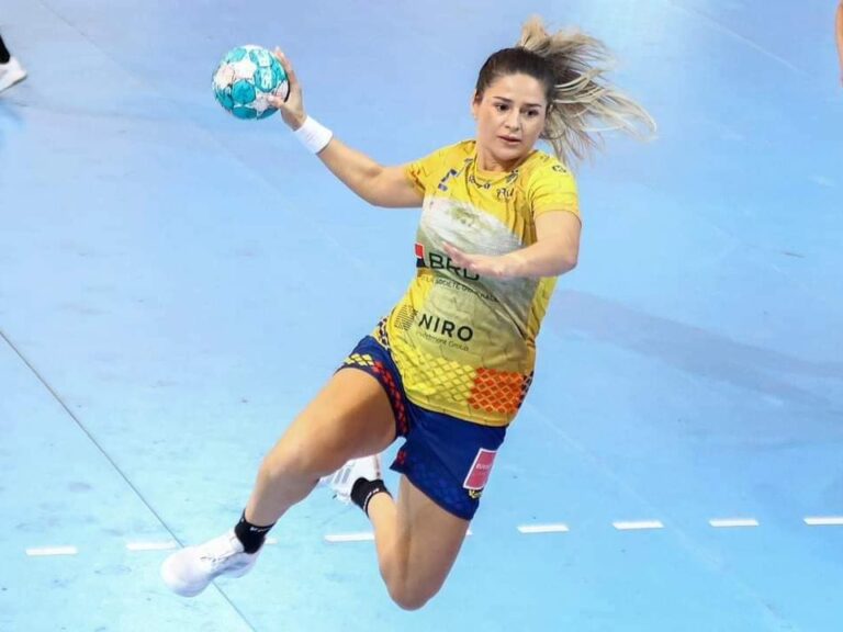 Evenimentele zilei de 2 iulie în Sport: 38 ani împlinește handbalista româncă Elena Nicoleta Dincă