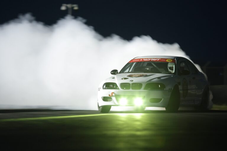 Slovenul Erik Jankovic a câștigat etapa de noapte din Campionatul Național de Drift