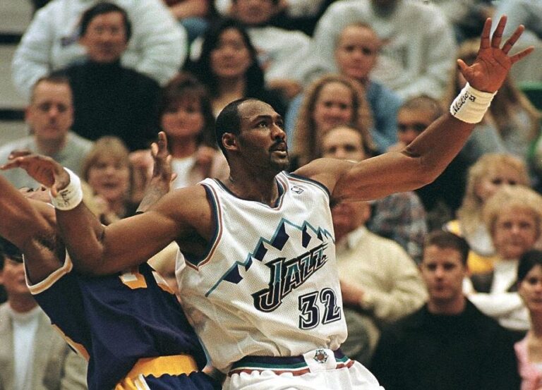 Evenimentele Zilei de 24 iulie în Sport: 63 ani împlinește baschetbalistul american Karl Malone