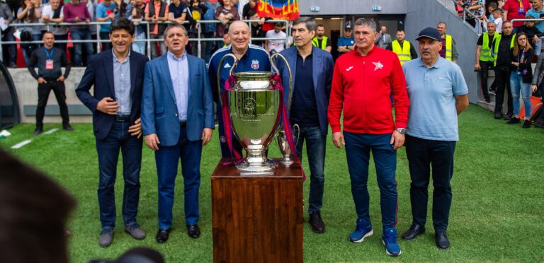 AUDIO | Victor Pițurcă, revoltat de ceea ce se petrece la Steaua: ”Nu îmi dau seama de ce MaPN stă pasiv”