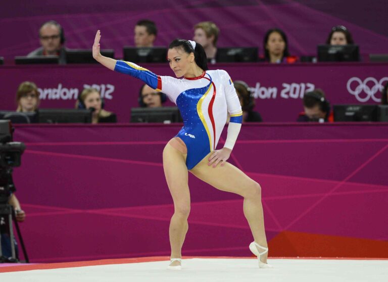 Evenimentele Zilei de 20 august în Sport: 39 de ani împlinește gimnasta Cătălina Ponor