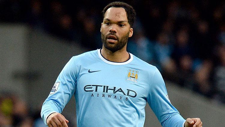Evenimentele zilei de 16 august în Sport: Joleon Patrick Lescott împlinește 44 ani.